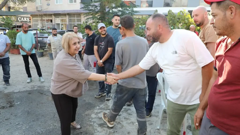 Başkan V. Şen saha personeliyle buluştu