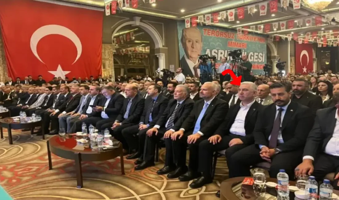 Geçtiğimiz ay CHP'den istifa eden Bergama Belediye Başkanı Tanju Çelik,