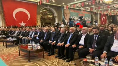 Geçtiğimiz ay CHP'den istifa eden Bergama Belediye Başkanı Tanju Çelik,