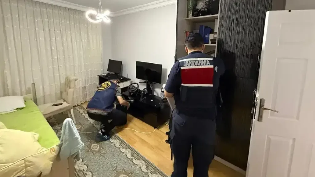 MİT'ten yazılım şirketine operasyon: Sendikalara hizmet veriyor