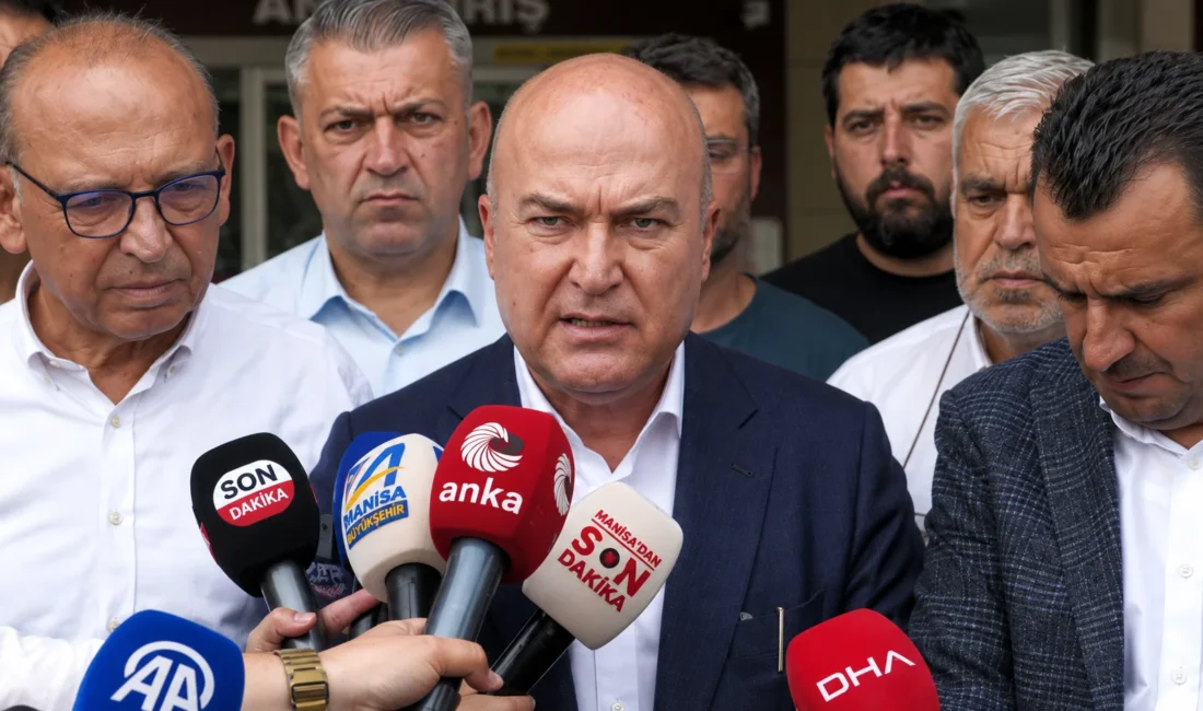 Manisa’nın Turgutlu ilçesinde lise önünde gerçekleşen ve çok sayıda öğrencinin
