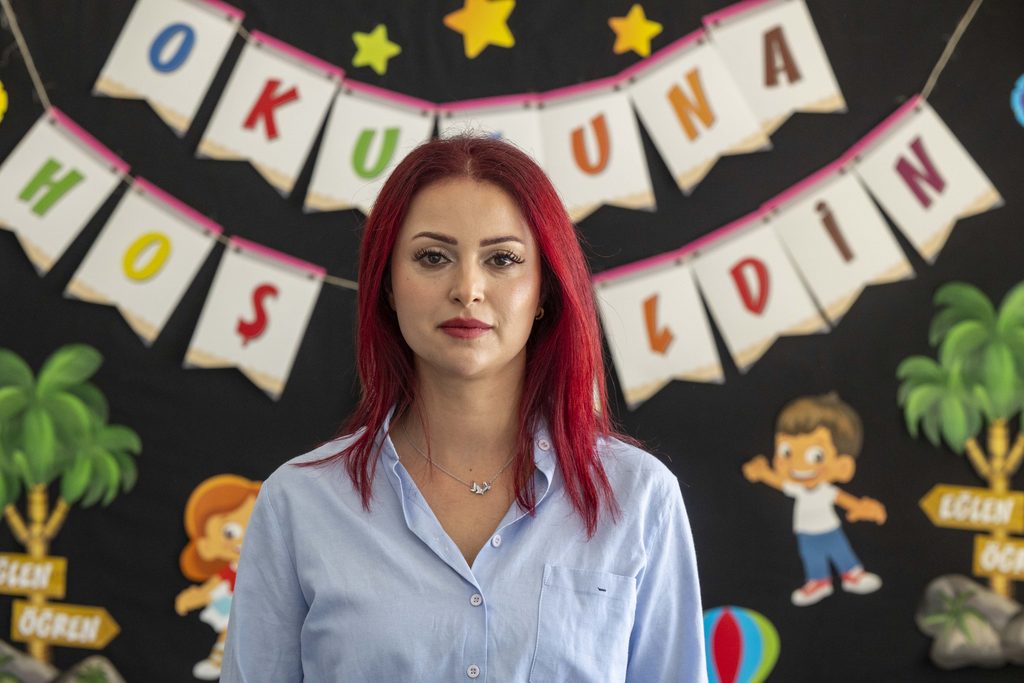 İzmir Büyükşehirden özel gereksinimli öğrencilere sıcak yemek desteği