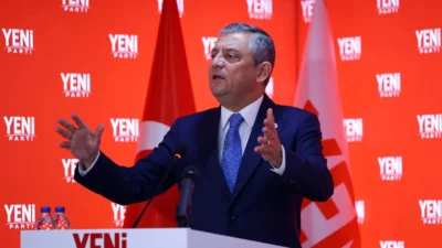 İzmir programı kapsamında Gaziemir ilçe ön seçimlerine katılarak partililerine seslenen