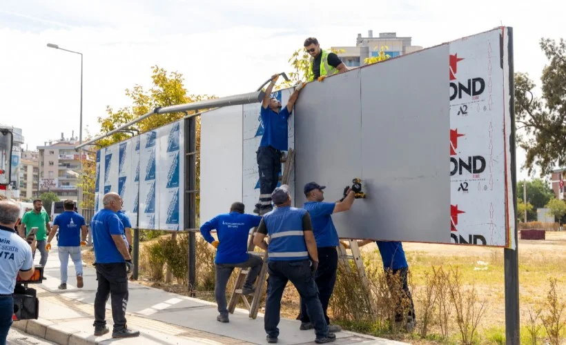 İzmir Büyükşehir'den Karşıyaka Belediyesi'ne Çatı Bostanlı ve reklam panosu için yasal işlem