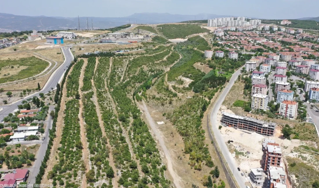 İzmir Büyükşehir Belediyesi Eylül ayı meclis toplantısının ilk birleşiminde, Bağımsız
