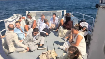 Muğla’nın Milas ilçesi açıklarında, göze batmamak için lüks yelkenli ve