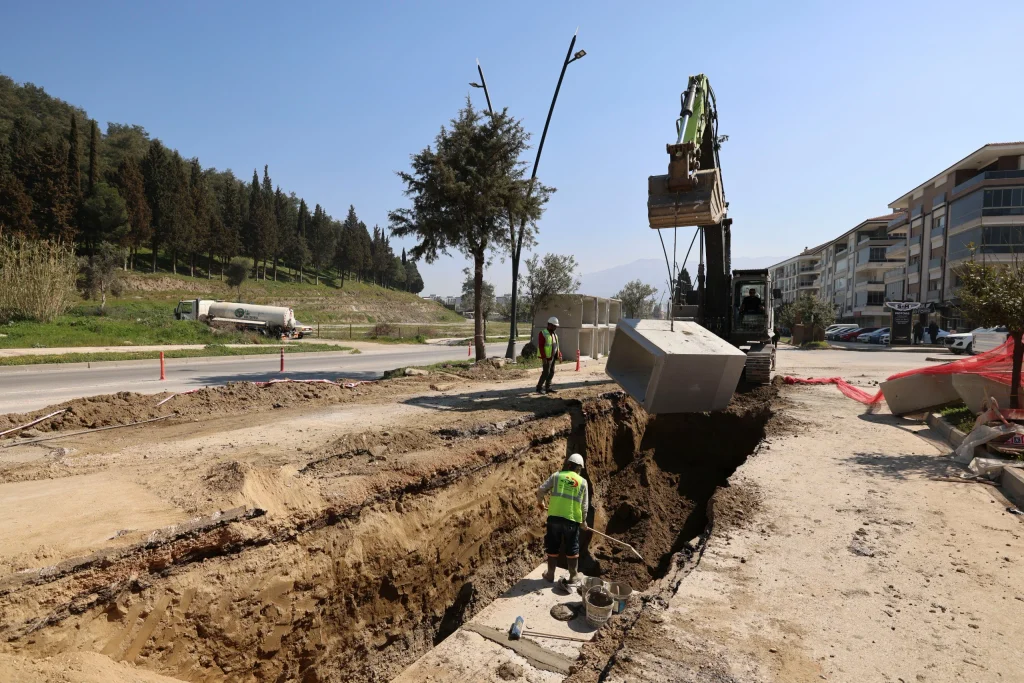 Altyapıdan asfalta Tire’nin çehresi değişiyor: Tire’de 300 milyonluk dev yatırım tamamlanıyor
