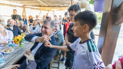 İzmir Büyükşehir Belediye Başkanı Dr. Cemil Tugay, Karaburun Tepeboz’da küçük