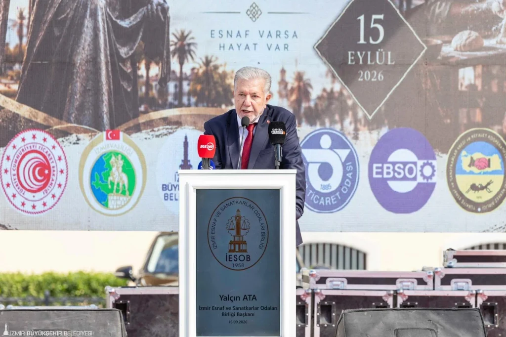 Esnafın bayramı Konak Meydanı'nda coşkuyla kutlandı