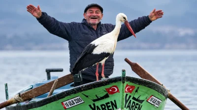 Uluabat Gölü'nden tüm dünyaya yayılan duygu dolu bağ! Balıkçı Adem