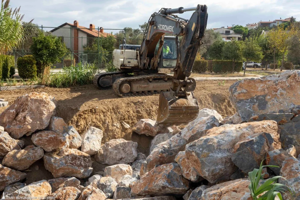 Turizm dönemi bitti kış hazırlıkları başladı: 399 kilometre kanal temizlendi