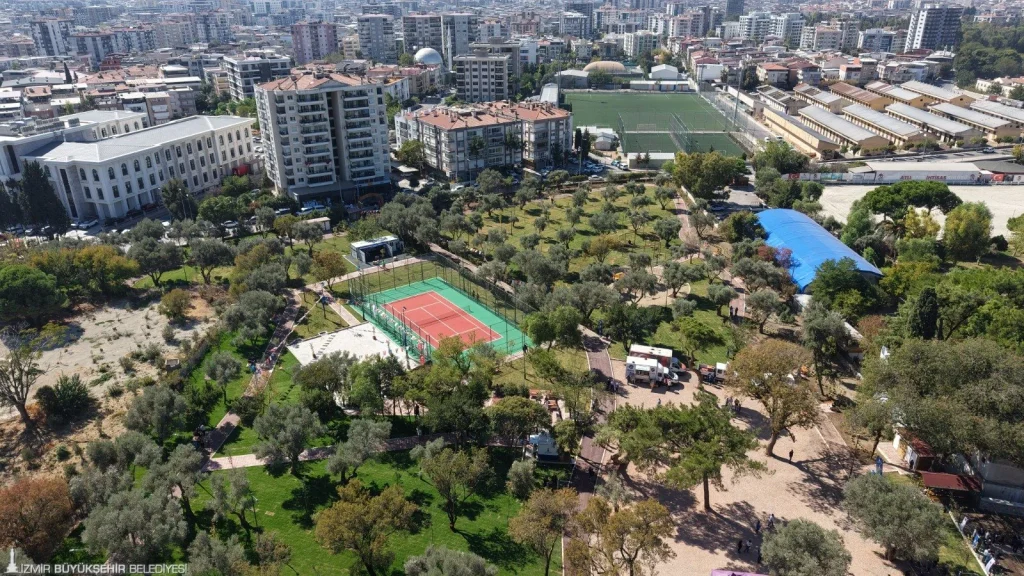 İzmir'de spor salonuna para ödemeye son: Altıncı durak Buca Halk Park oldu
