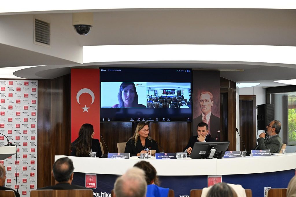 İzmir’in sosyal belediyecilik modeli Türkiye’ye örnek oldu!