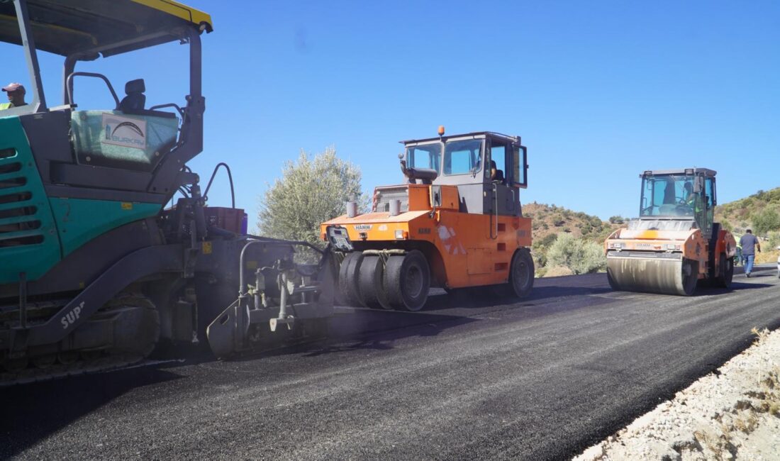 İzmir Büyükşehir Belediyesi, kuzey ilçelerinde yol yenileme çalışmalarını aralıksız sürdürüyor.
