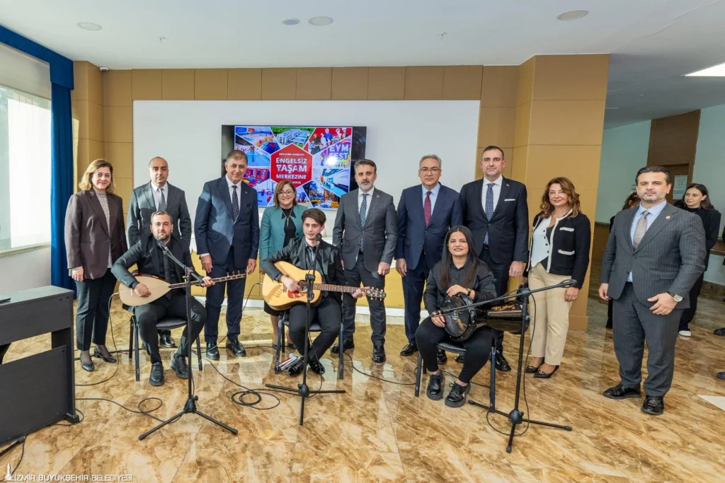 Tugay'dan Gaziantep'te 'sosyal hizmet' mesaisi