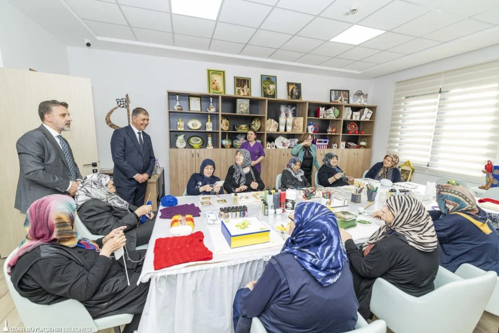 Tugay'dan Gaziantep'te 'sosyal hizmet' mesaisi