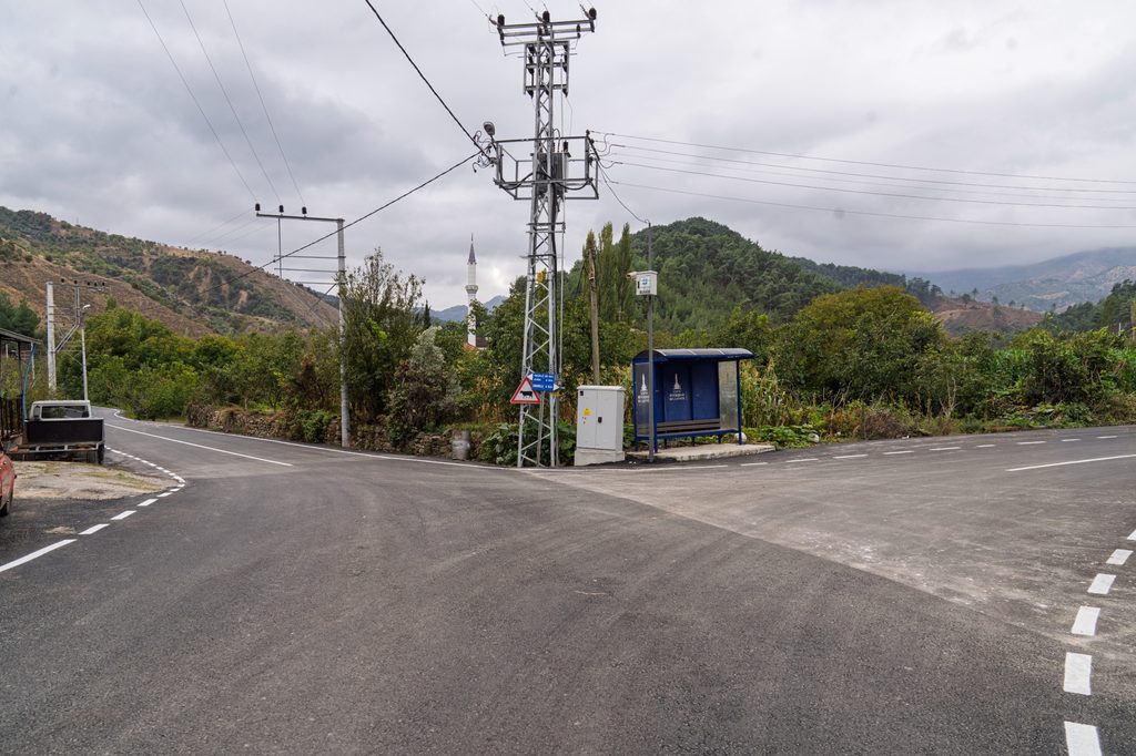 İzmir'in en uzak yolu yenilendi 7 İzmir'in en uzak yolu yenilendi