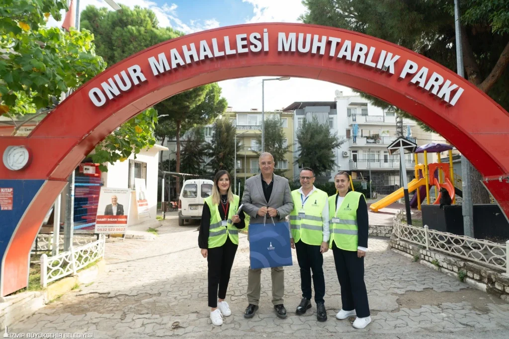 Günleri de emekleri de unutulmadı: İzmirli muhtarlara anlamlı jest 6 Günleri de emekleri de unutulmadı: İzmirli muhtarlara anlamlı jest