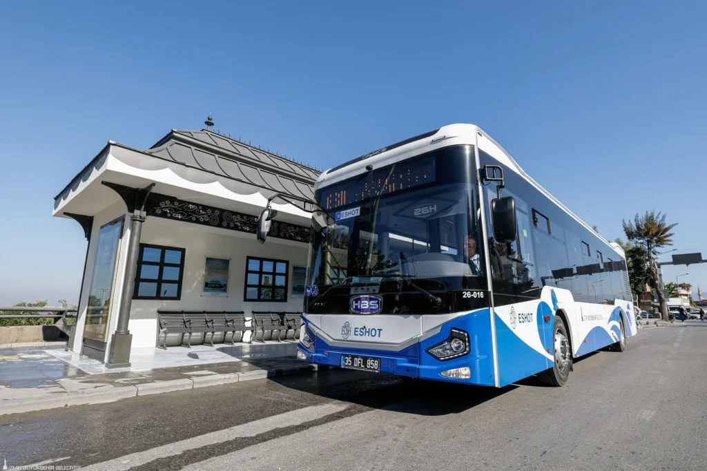 İzmirliler sevdi, ikincisi de geldi: 24 günde deniz manzaralı durak