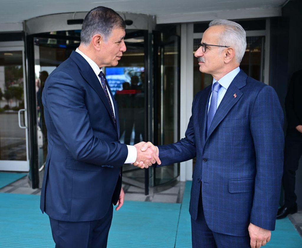 Bakanlık ekipleri İzmir'e çıkarma yapacak