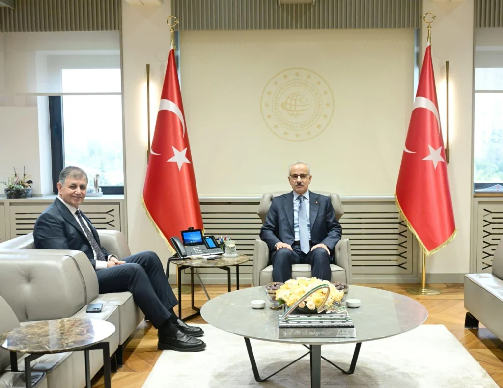 Bakanlık ekipleri İzmir'e çıkarma yapacak