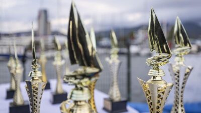 İzmir Büyükşehir Belediyesi’nin ev sahipliğinde, Türkiye Yelken Federasyonu ve Ege