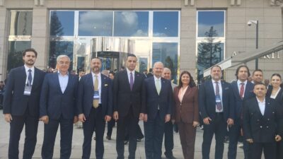 İzmir Büyükşehir Belediye Başkanı Cemil Tugay’ın AK Parti saflarına katılması,