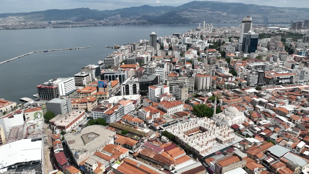 İzmir'in deprem master planı o tarihte açıklanacak: Hangi bölgeler öncelikli olacak?