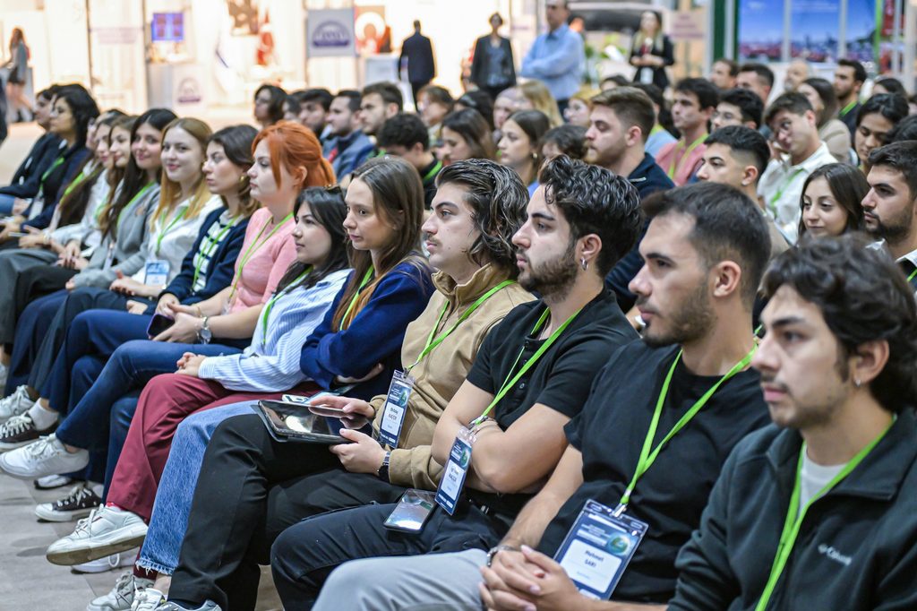 Dünya lojistik devleri İzmir'de buluşuyor: LOGISTECH Fuarı 7 Ekim'de başlıyor