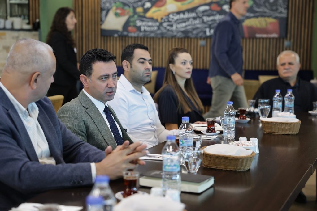 Bayraklı'da amatör spor kulüplerine dev destek