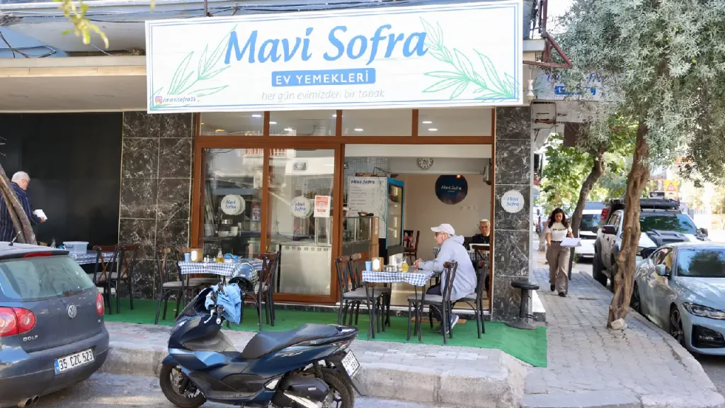Buca Belediyesi aşçılık kursunu bitirdi, kendi lokantasını açtı