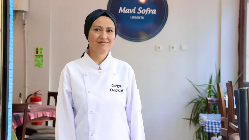 Buca Belediyesi aşçılık kursunu bitirdi, kendi lokantasını açtı