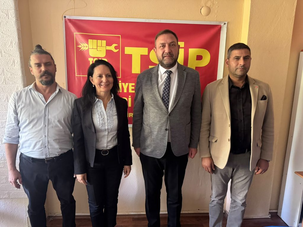 CHP İzmir'den kutuplaşmaya karşı 'diyalog' hamlesi