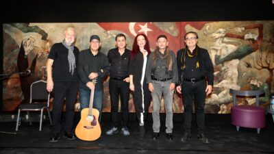 Folkart Gallery’nin yapımcılığını üstlendiği, İzmir Büyükşehir Belediyesi’nin ev sahipliğindeki “Romantika: