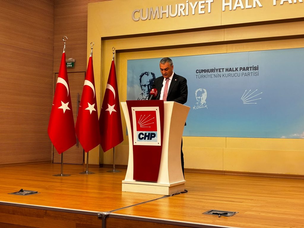 "Özgür Özel çıkıp özür dilemeli": CHP Sözcüsü Müslim Sarı, 'ilk kez açıklıyorum' dedi