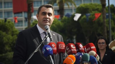 Cumhuriyet’in 103’üncü yıl dönümü dolayısıyla YENİ Parti İzmir İl Başkanlığı,