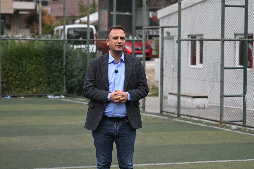 Bornova'da ortak akıl: Erzene'deki park yenileniyor