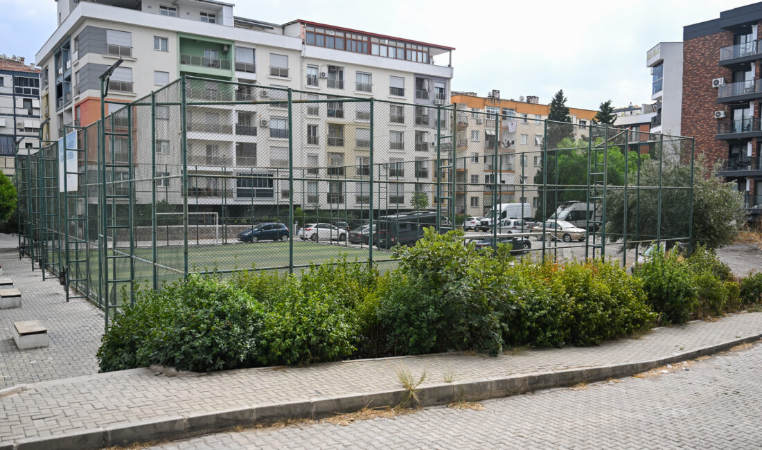 Erzene Mahallesi'ndeki 19 Mayıs 1919 Şehit Yavuz Dinler Parkı sil