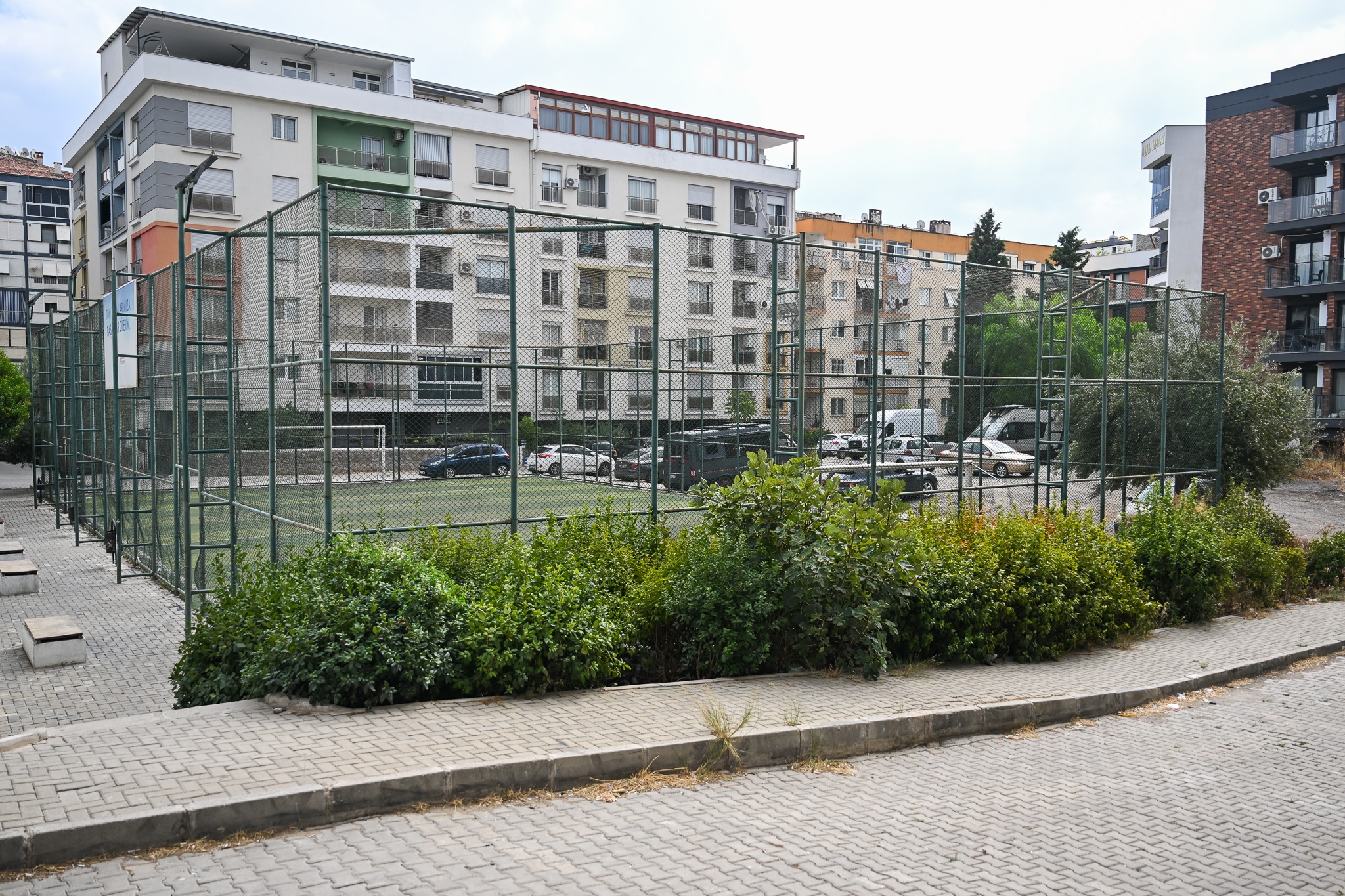 Erzene Mahallesi'ndeki 19 Mayıs 1919 Şehit Yavuz Dinler Parkı sil