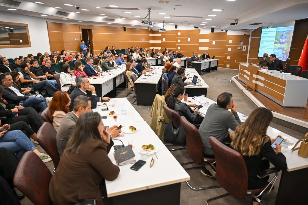 Bornova’da hizmet seferberliği