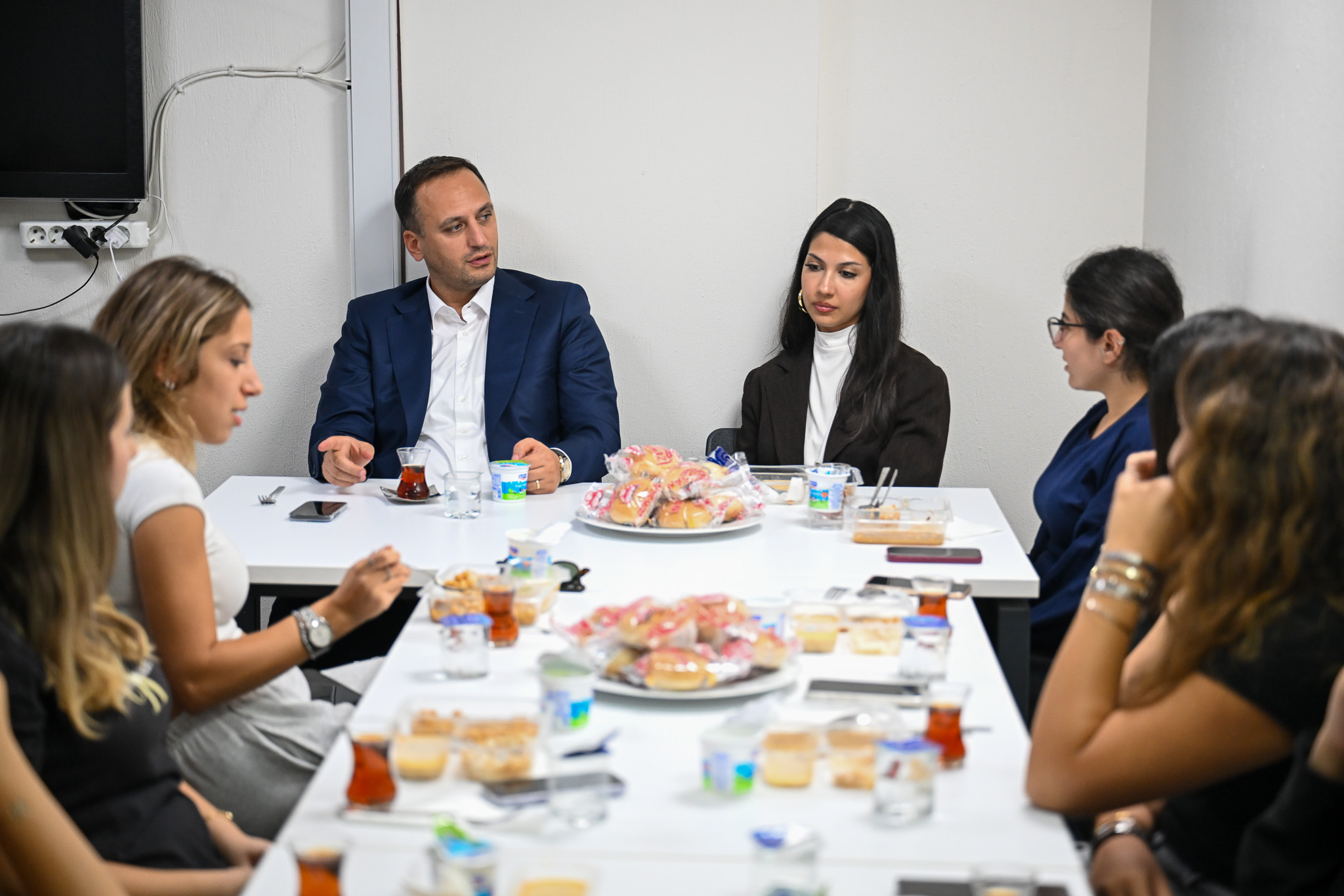 Bornova Belediye Başkanı Ömer Eşki, Bornova Belediyesi Yüzüncü Yıl Kız