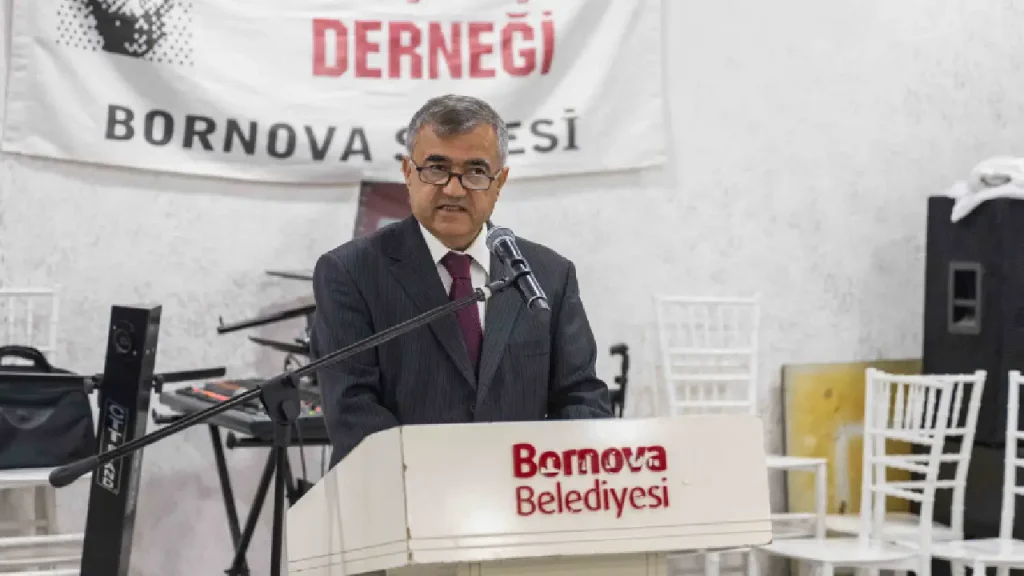 ADD Bornova’dan Cumhuriyet Bayramı buluşması: 103 yıllık inanç aynı kararlılıkla sürüyor 3 ADD Bornova’dan Cumhuriyet Bayramı buluşması: 103 yıllık inanç aynı kararlılıkla sürüyor