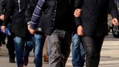 Afyonkarahisar’ın Sandıklı ilçesinde bir liseye yönelik tehdit içerikli video paylaştıkları