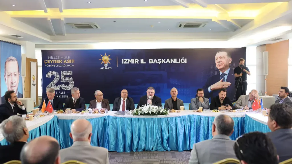 AK Parti İzmir’de STK buluşması: "Türkiye Yüzyılı'na İzmir'in imzasını atacağız"