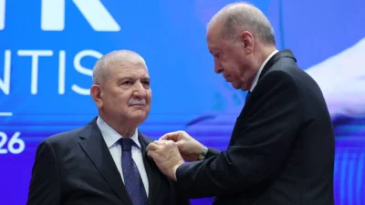 Yeni Yol Partisi'nden istifa ettikten sonra bağımsız vekil olarak görevini