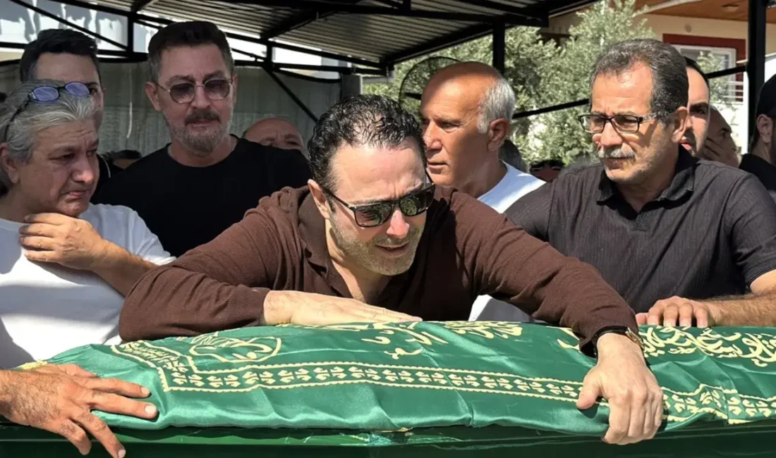 Mersin'de yaşadığı apartmanın 14'üncü katından düşerek hayatını kaybeden şarkıcı Atilla