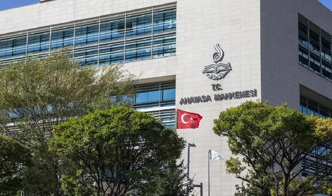 Anayasa Mahkemesi Başkanı Kadir Özkaya'nın 12 yıllık görev süresinin dolmasına