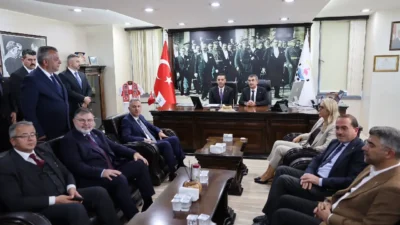 Milli Eğitim Bakanı Yusuf Tekin, geçtiğimiz günlerde AK Parti saflarına