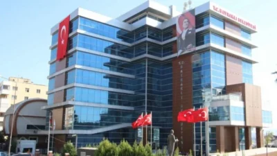 İzmir Cumhuriyet Başsavcılığı koordinesinde Bayraklı Belediyesi’ne yönelik yürütülen kapsamlı yolsuzluk