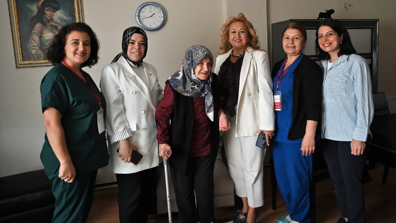 Bornova’nın çınarlarına anlamlı ziyaret